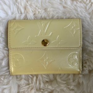 🌼 Louis Vuitton Vernis Leather wallet
